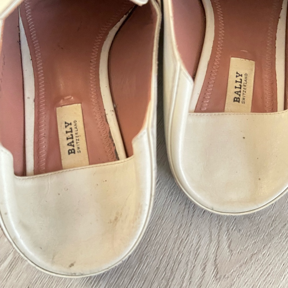 Bally flat - Picture 2 of 2